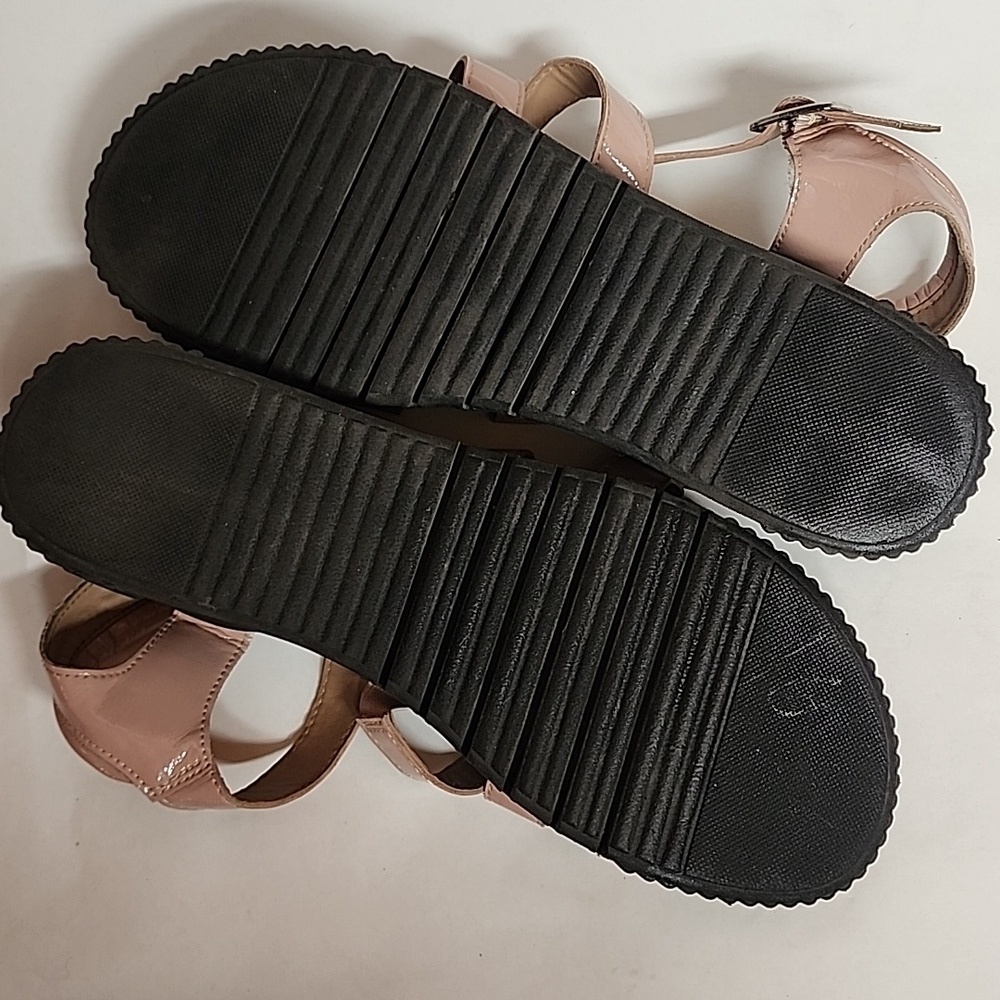 Jellypop Comfort Fit Size 10M Blush and Black Strappy Sandals - Picture 7 of 9